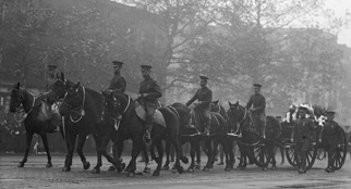 Funeral procession of WWI Unknown Soldier.