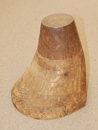 Bonnet form.