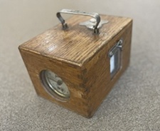 Pigeon Racing Timer - side.